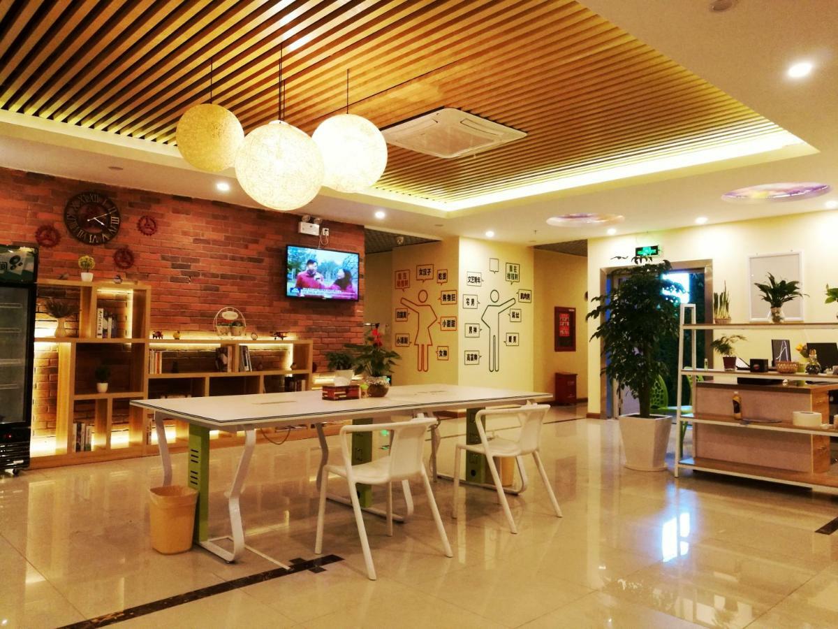 The Olive Tree Capsule Hostel เซินเจิ้น ภายนอก รูปภาพ