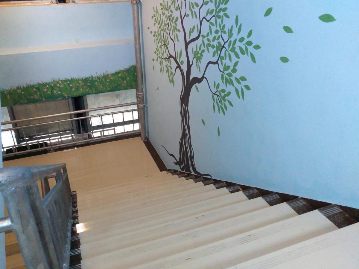 The Olive Tree Capsule Hostel เซินเจิ้น ภายนอก รูปภาพ